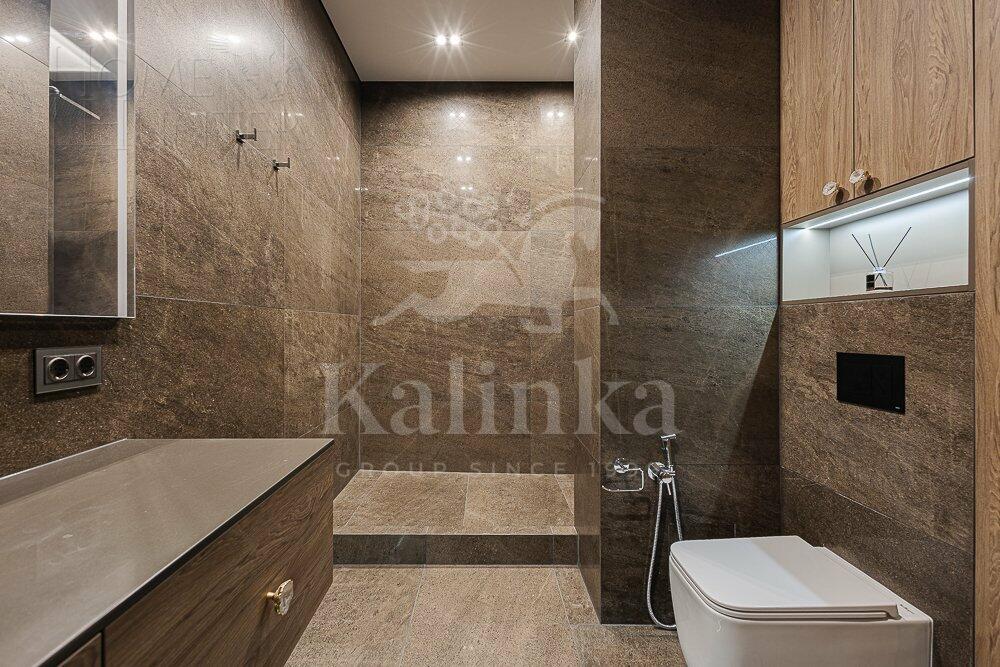 4-КОМН. КВАРТИРА С ОТДЕЛКОЙ 126.5 М² НА 38 ЭТАЖЕ