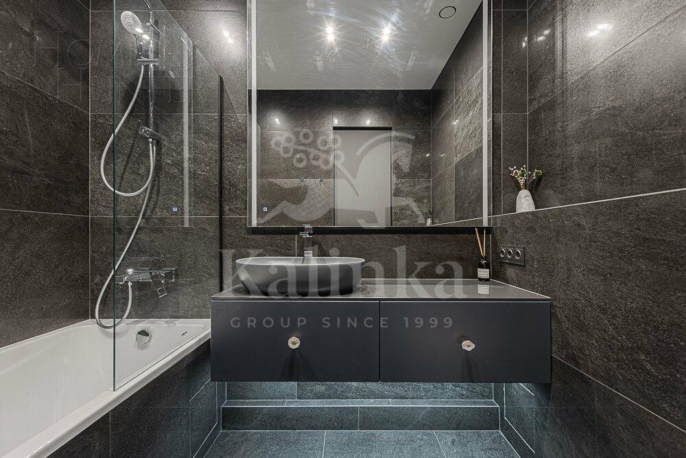 4-КОМН. КВАРТИРА С ОТДЕЛКОЙ 126.5 М² НА 38 ЭТАЖЕ