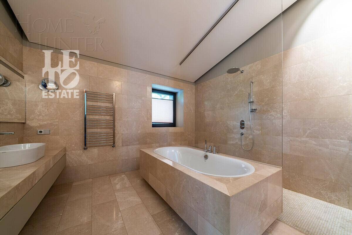 2-этажный коттедж 551.9 м² с отделкой