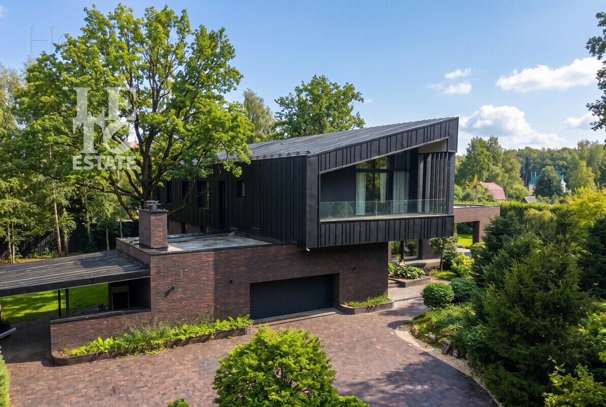 2-этажный коттедж 551.9 м² с отделкой