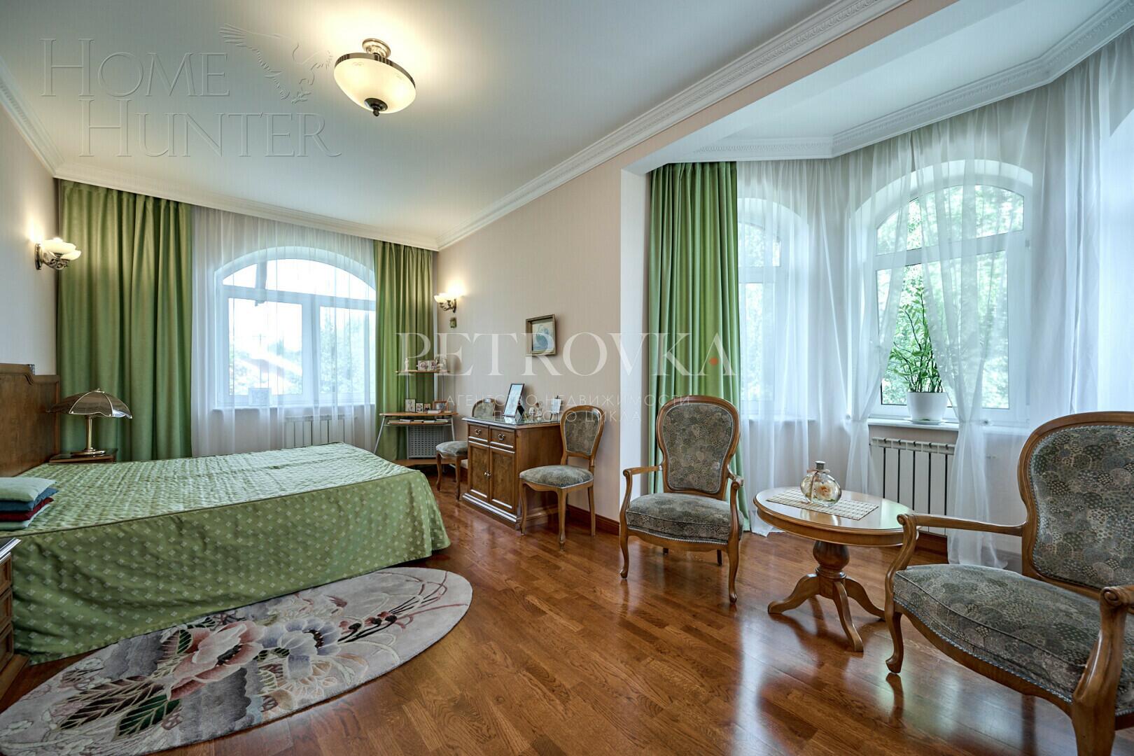 3-этажный коттедж 680.4 м² с отделкой
