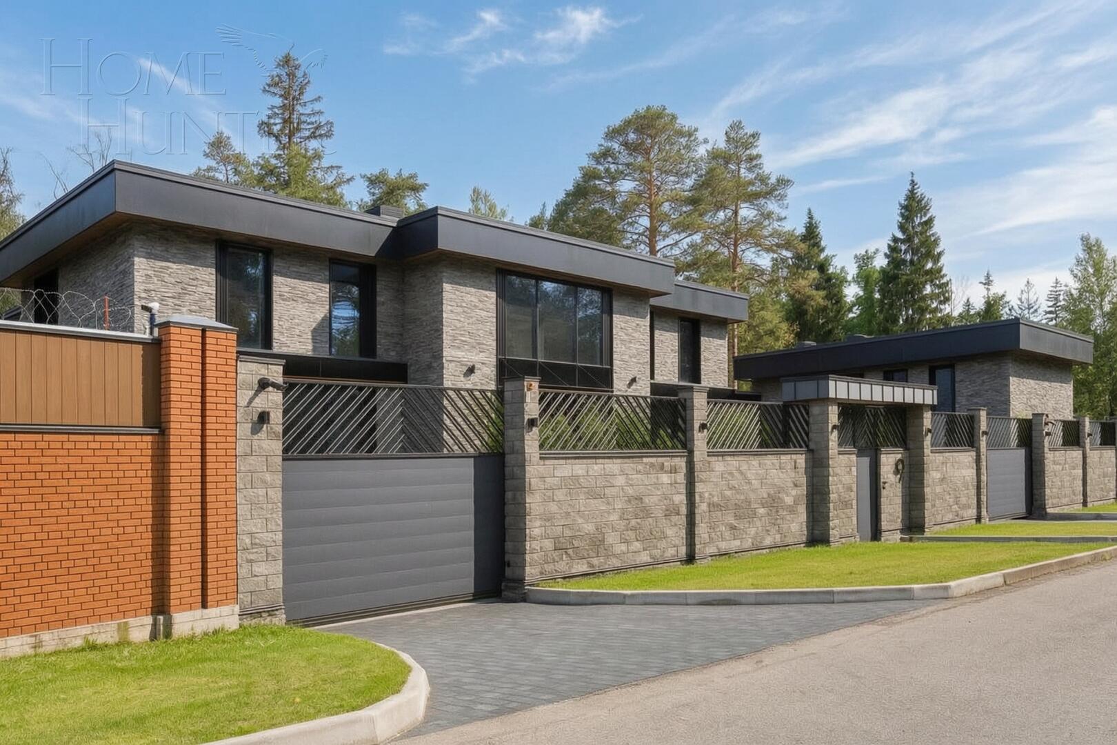 1-этажный коттедж 1 700 м² без отделки