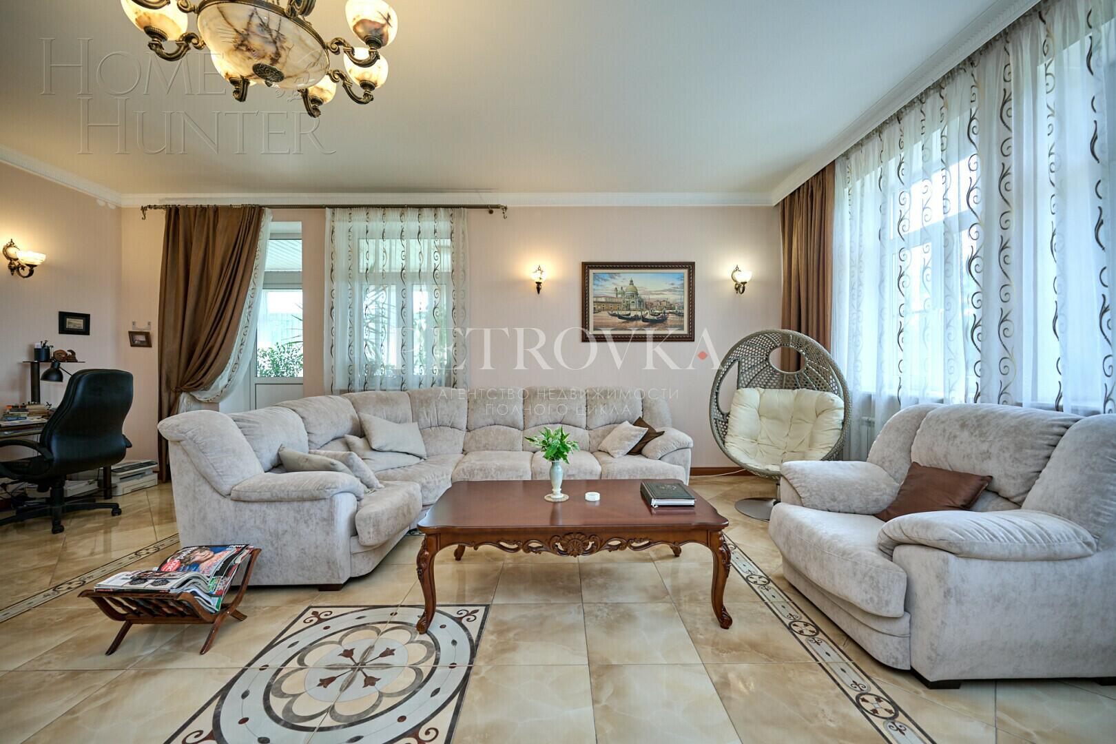 3-этажный коттедж 680.4 м² с отделкой