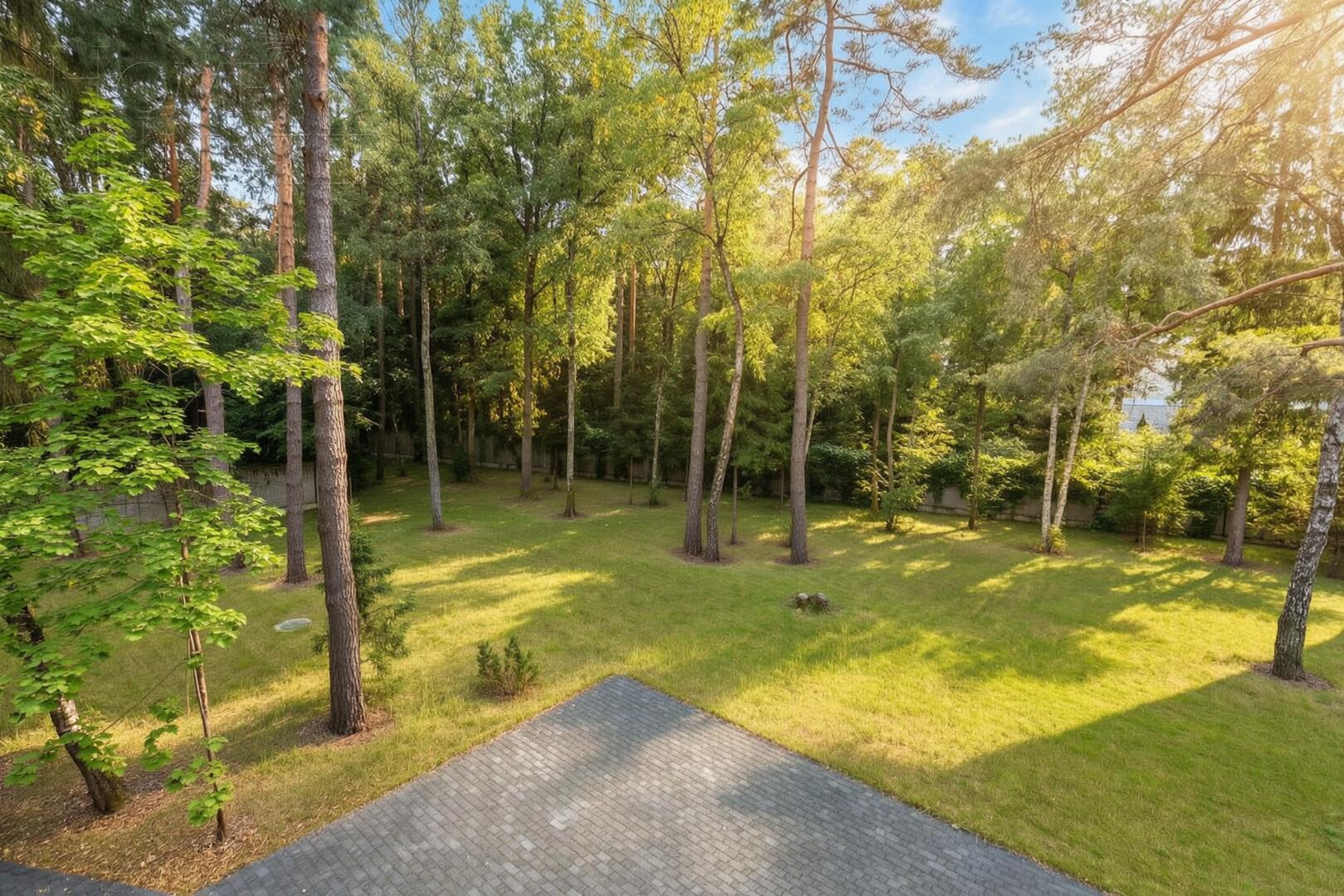 1-этажный коттедж 1 700 м² без отделки