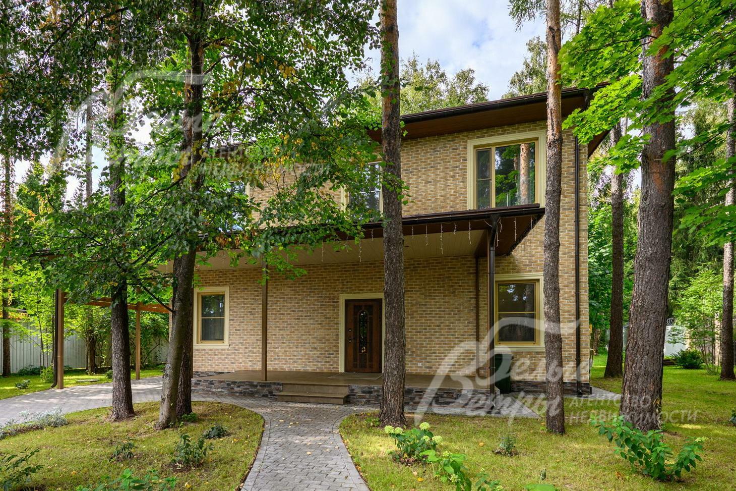 2-этажный коттедж 337 м² с отделкой