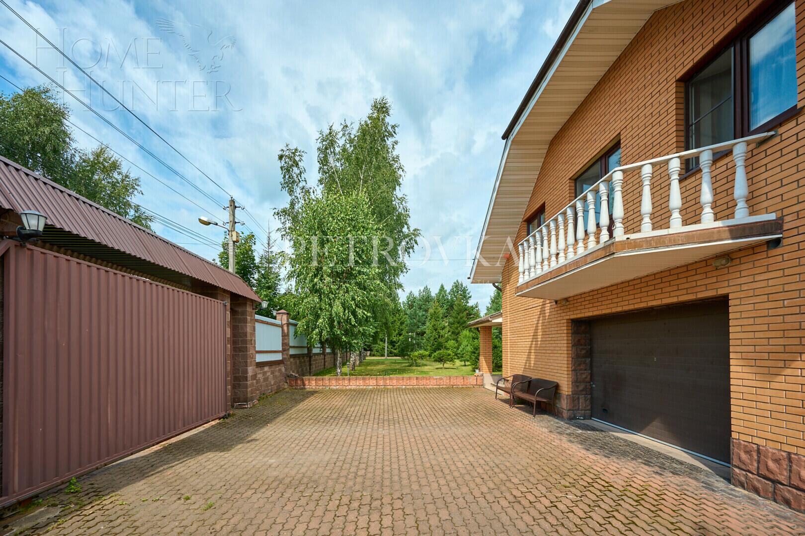 3-этажный коттедж 680.4 м² с отделкой
