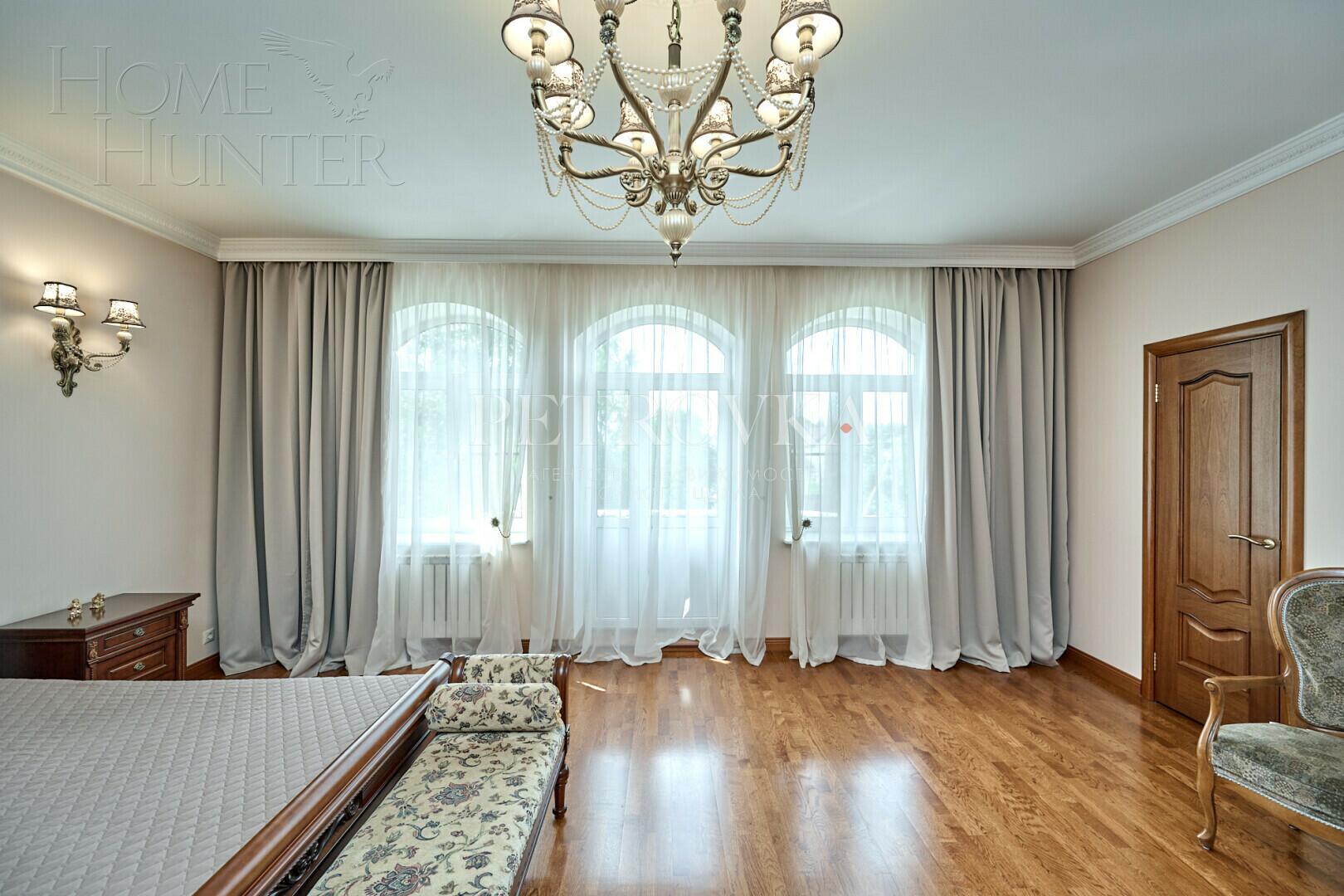 3-этажный коттедж 680.4 м² с отделкой