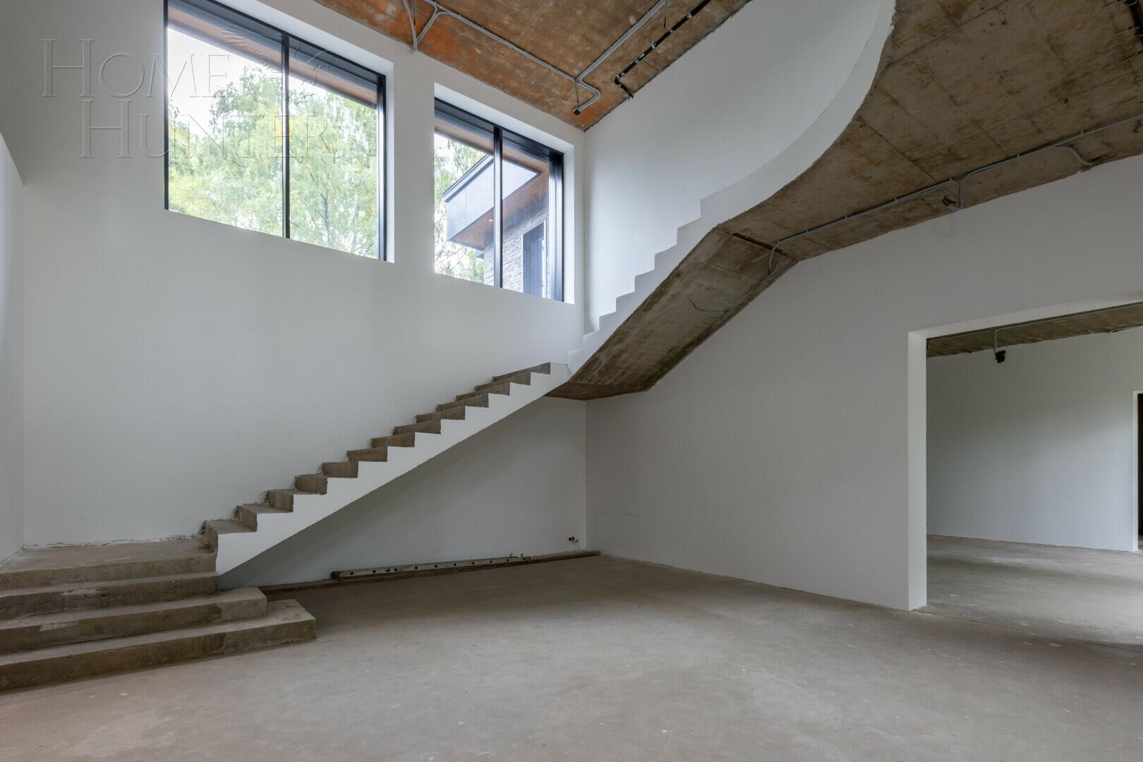 1-этажный коттедж 1 700 м² без отделки