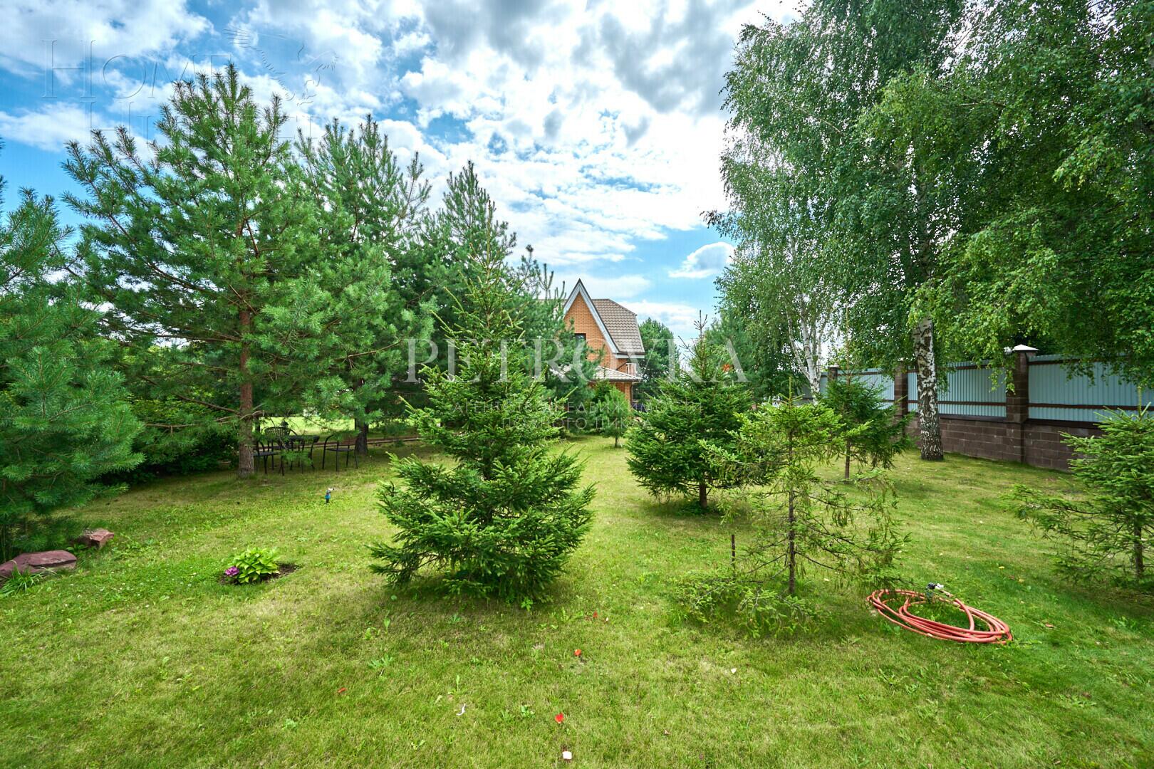 3-этажный коттедж 680.4 м² с отделкой