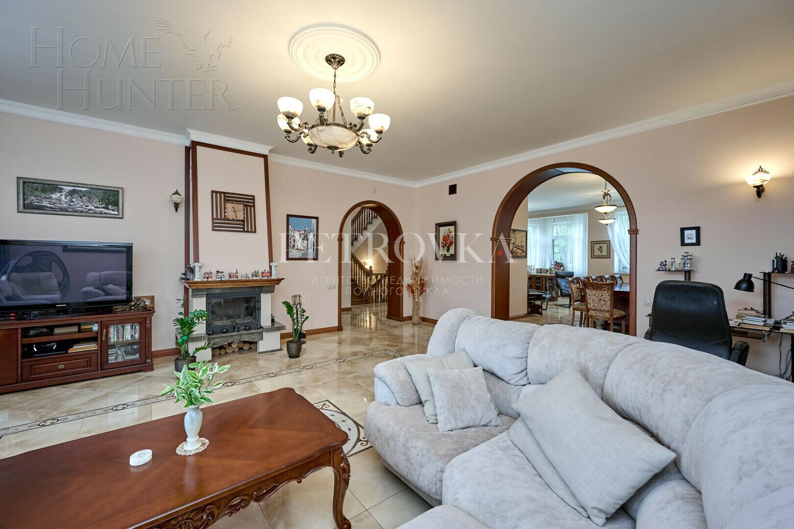 3-этажный коттедж 680.4 м² с отделкой