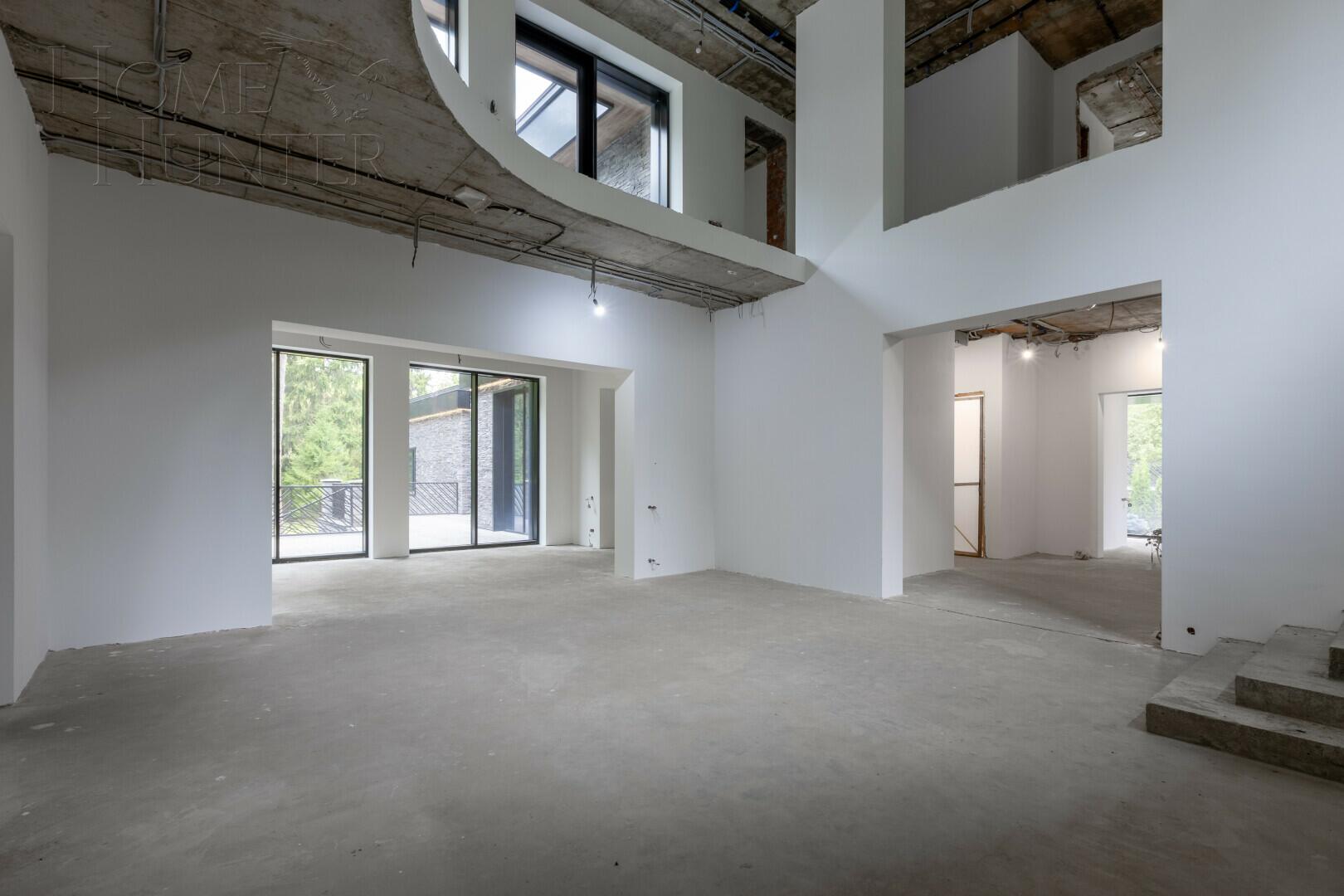 1-этажный коттедж 1 700 м² без отделки