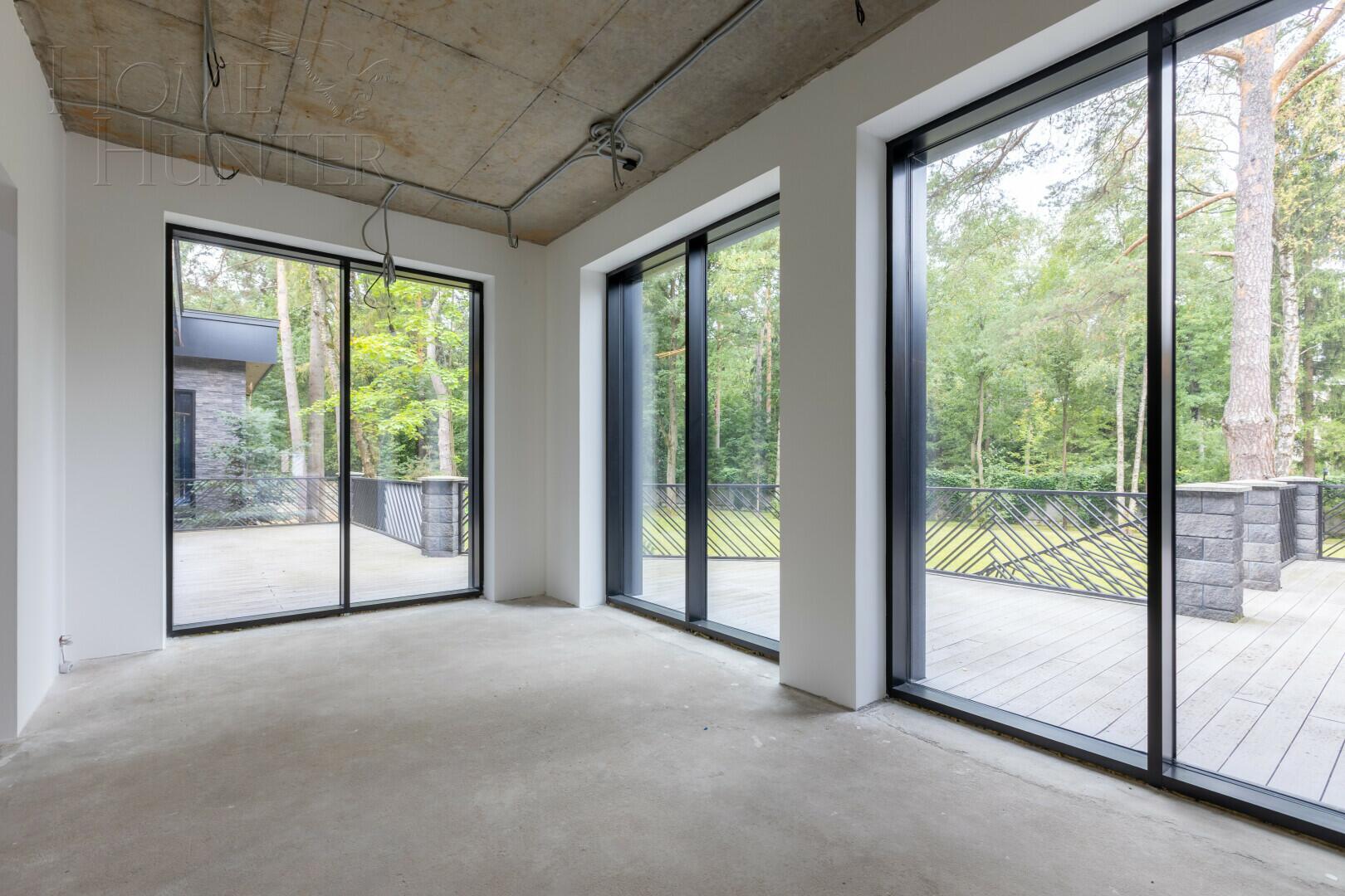 1-этажный коттедж 1 700 м² без отделки