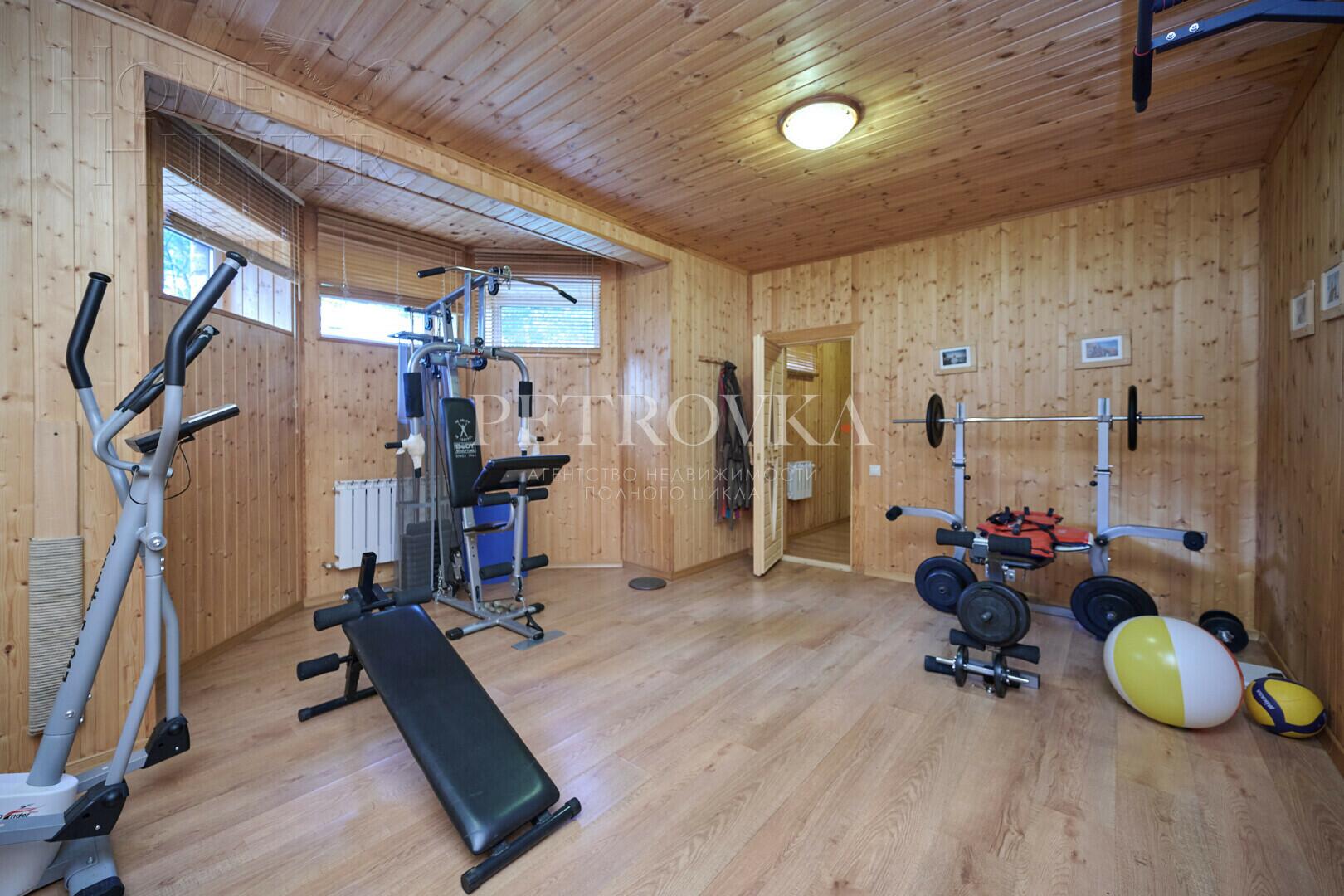 3-этажный коттедж 680.4 м² с отделкой