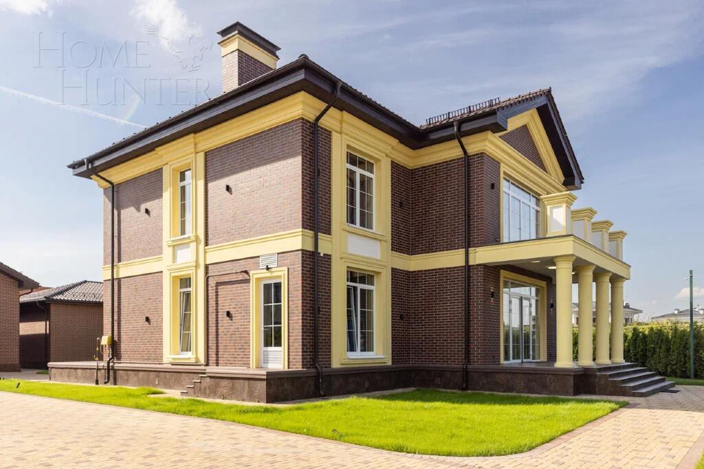 2-этажный коттедж 900 м² с отделкой