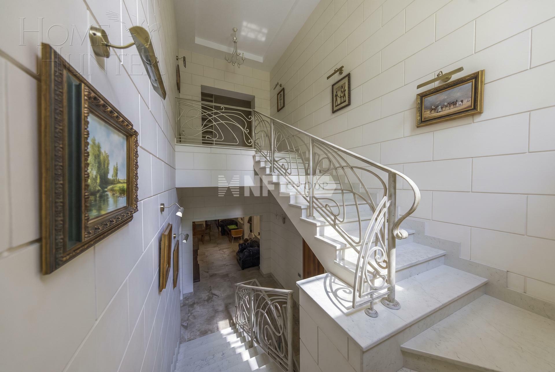 2-этажный коттедж 732.9 м² с отделкой