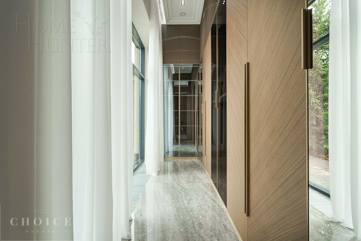 2-этажный коттедж 1 050 м² с отделкой