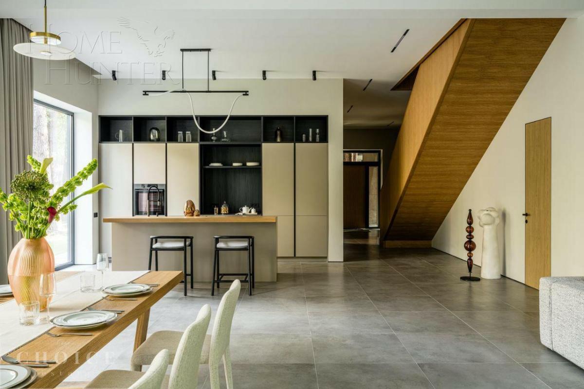 2-этажный коттедж 520 м² с отделкой