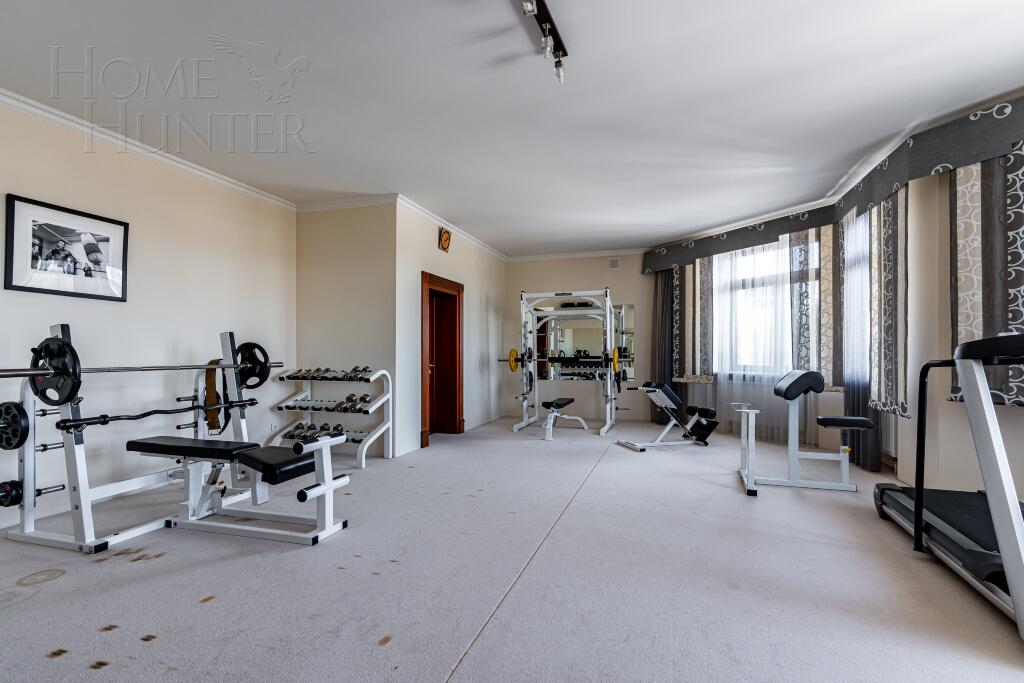 3-этажный коттедж 2 235 м² с отделкой