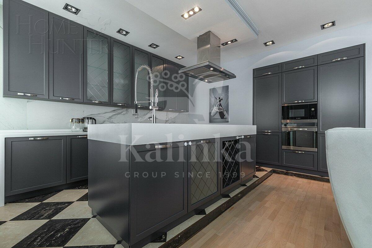 3-КОМН. КВАРТИРА С ОТДЕЛКОЙ 135 М² НА 3 ЭТАЖЕ