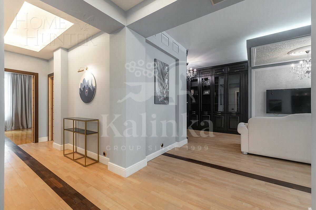 3-КОМН. КВАРТИРА С ОТДЕЛКОЙ 135 М² НА 3 ЭТАЖЕ