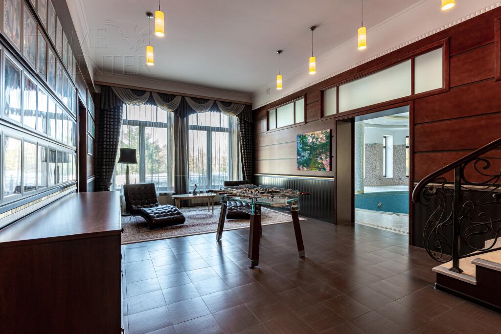 3-этажный коттедж 2 235 м² с отделкой