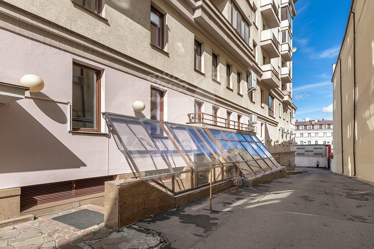 3-КОМН. КВАРТИРА С ОТДЕЛКОЙ 135 М² НА 3 ЭТАЖЕ