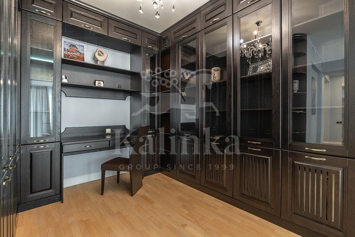 3-КОМН. КВАРТИРА С ОТДЕЛКОЙ 135 М² НА 3 ЭТАЖЕ