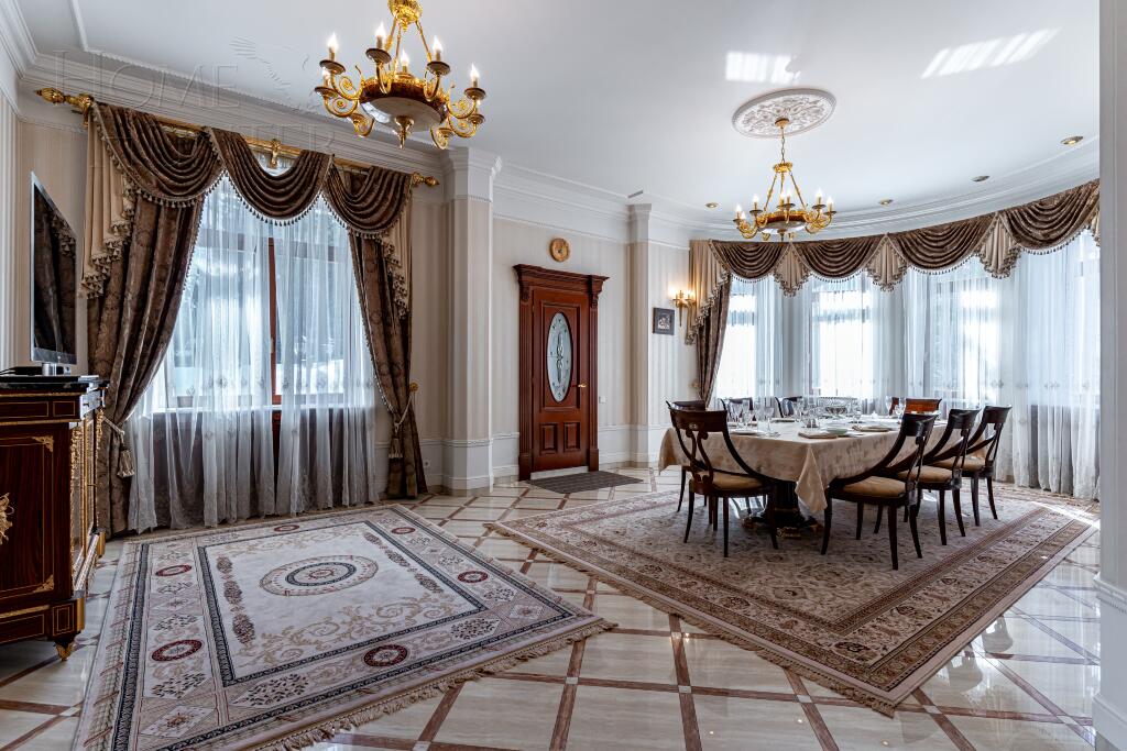 3-этажный коттедж 2 235 м² с отделкой