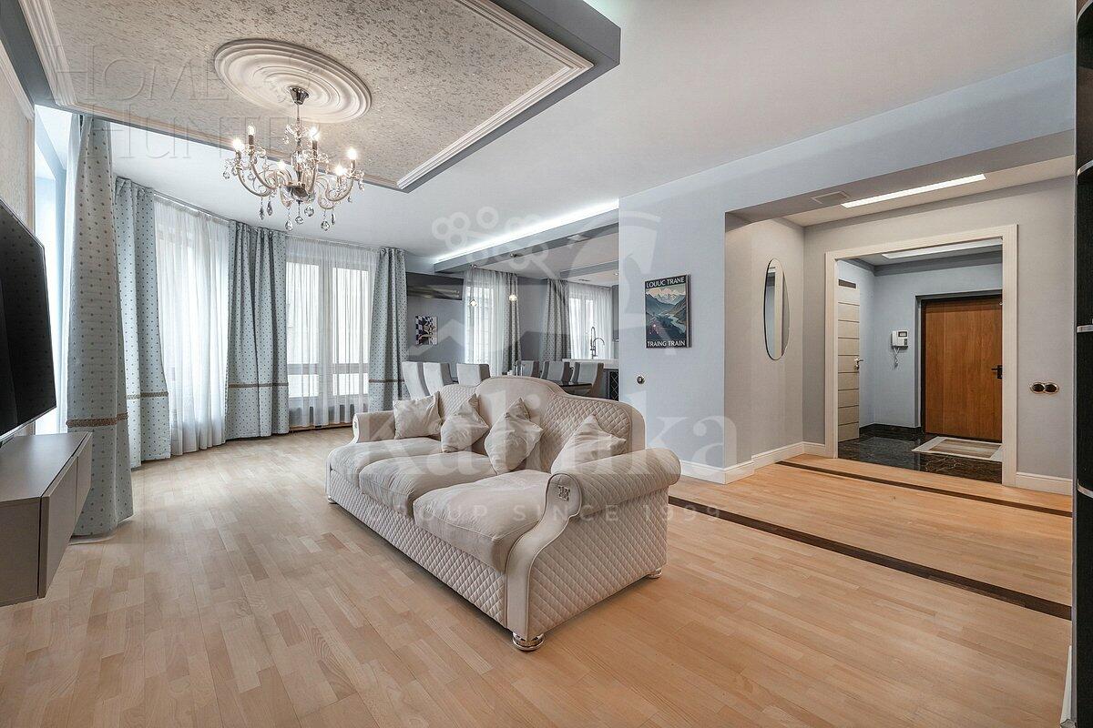 3-КОМН. КВАРТИРА С ОТДЕЛКОЙ 135 М² НА 3 ЭТАЖЕ