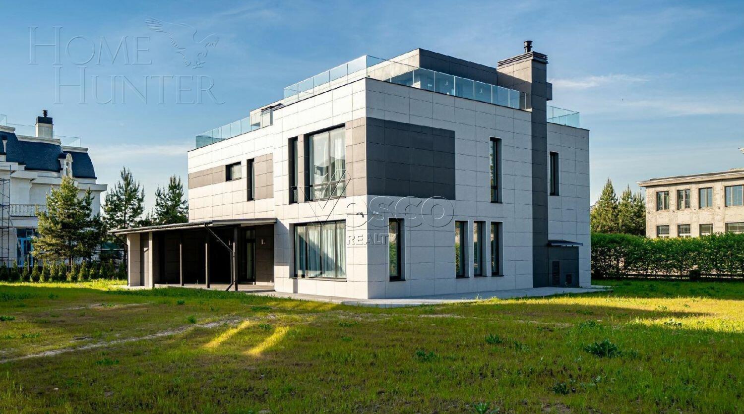 3-этажный коттедж 590 м² с отделкой