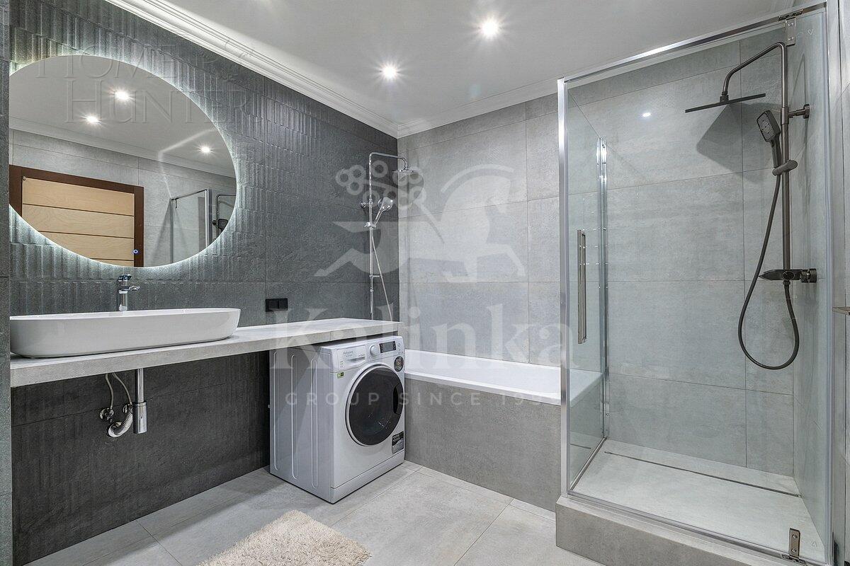 3-КОМН. КВАРТИРА С ОТДЕЛКОЙ 135 М² НА 3 ЭТАЖЕ