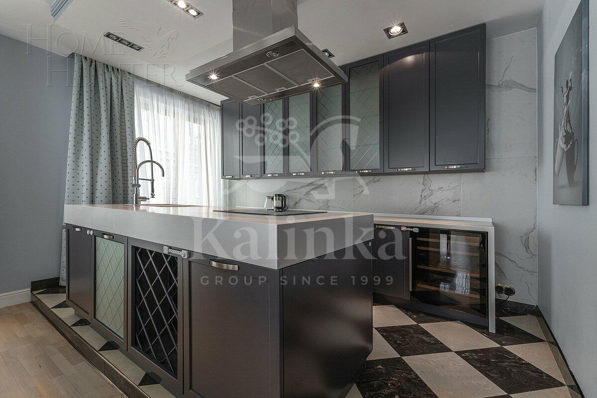 3-КОМН. КВАРТИРА С ОТДЕЛКОЙ 135 М² НА 3 ЭТАЖЕ