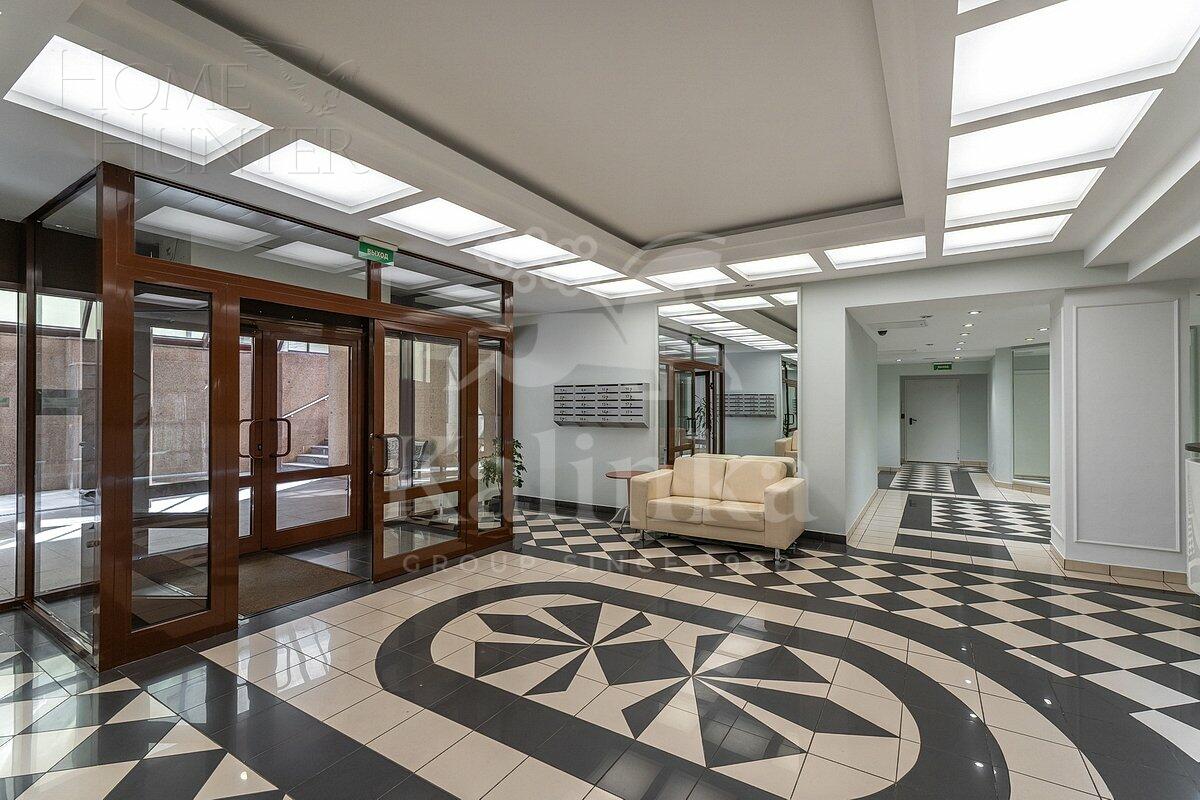 3-КОМН. КВАРТИРА С ОТДЕЛКОЙ 135 М² НА 3 ЭТАЖЕ