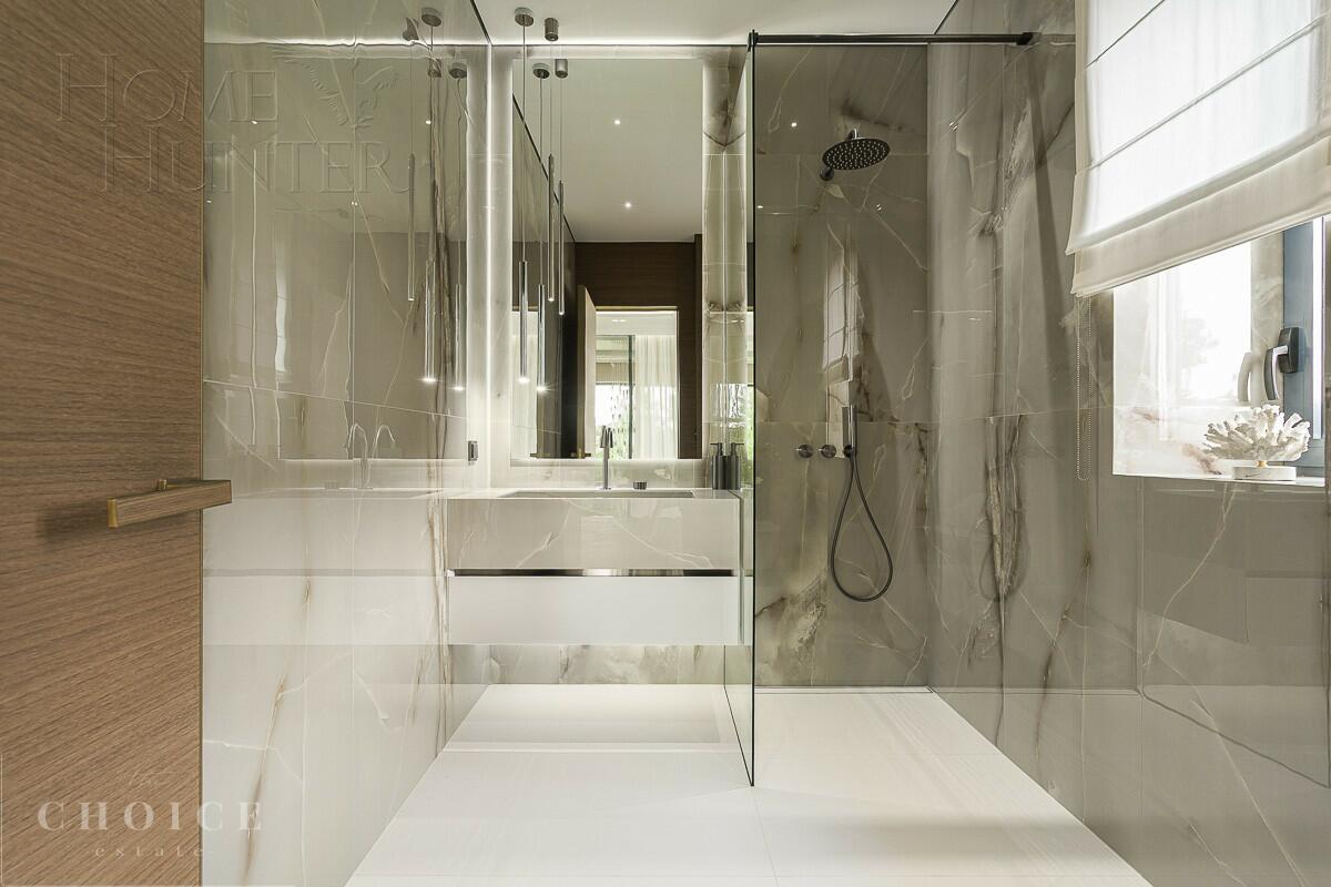 2-этажный коттедж 1 050 м² с отделкой