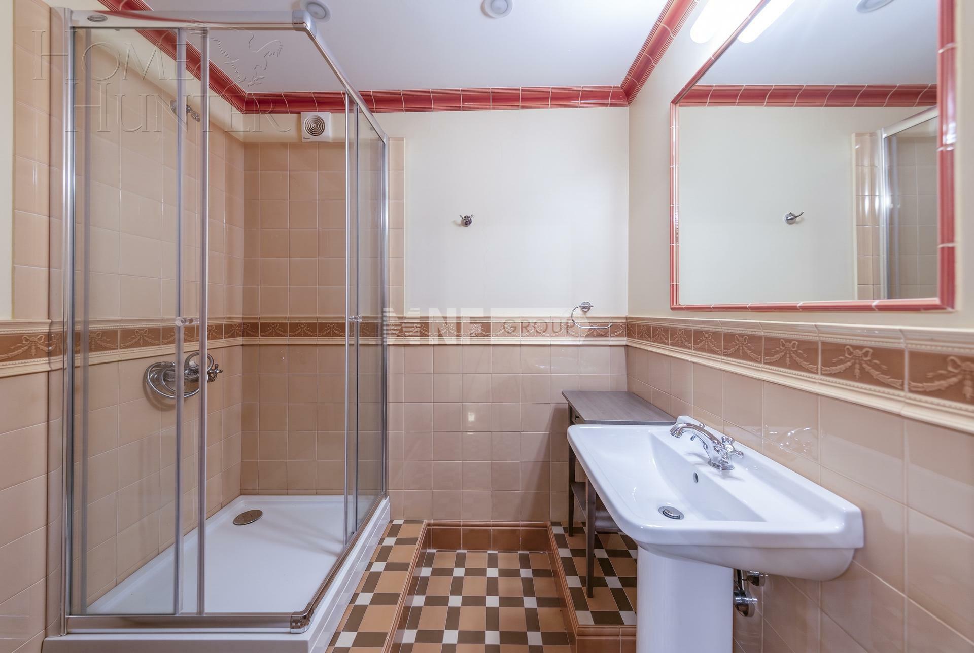 2-этажный коттедж 732.9 м² с отделкой