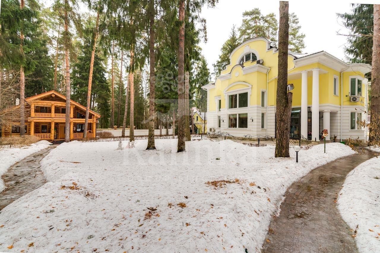 2-этажный коттедж 500 м² с отделкой