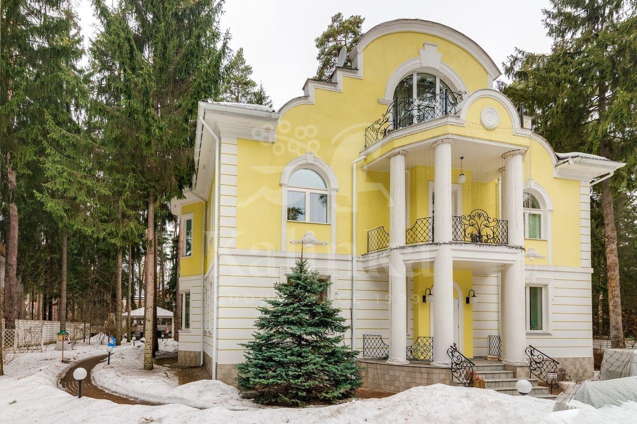 2-этажный коттедж 500 м² с отделкой