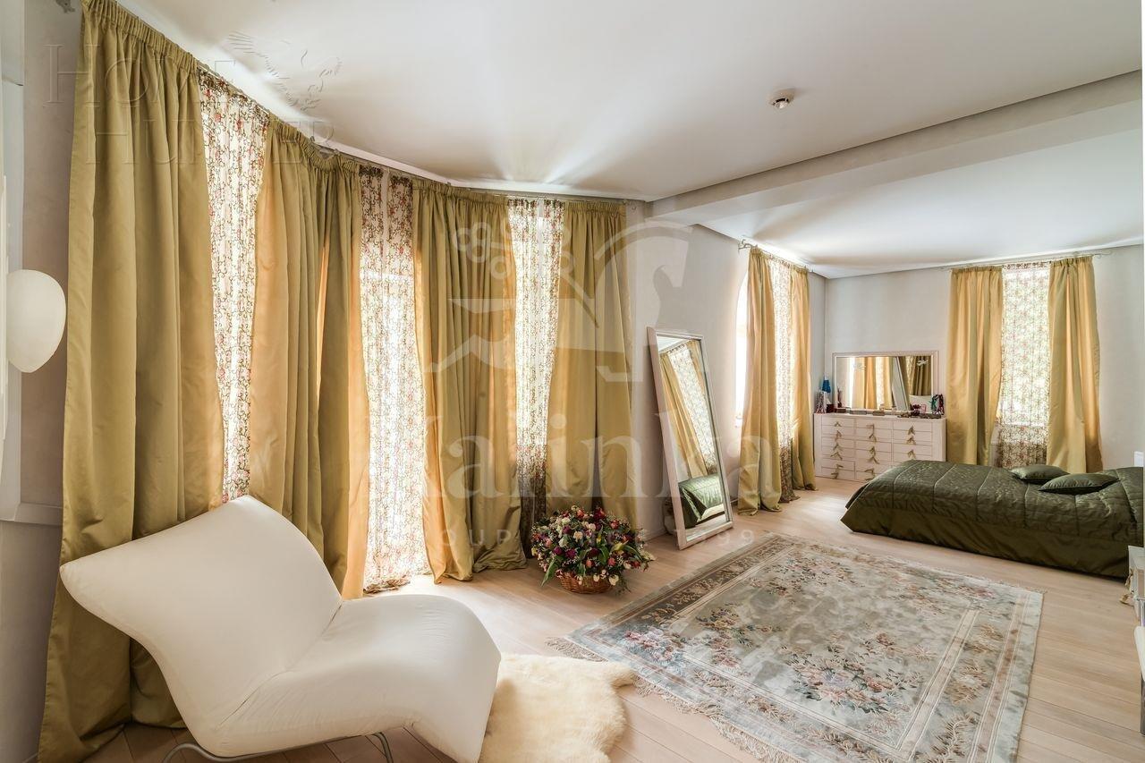 2-этажный коттедж 500 м² с отделкой