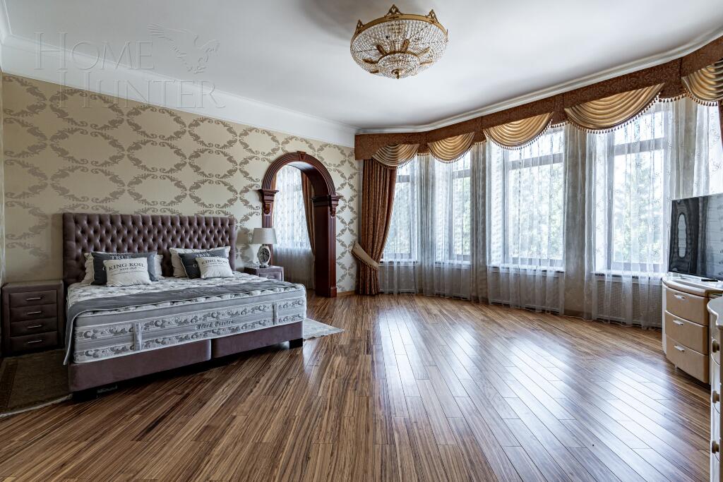 3-этажный коттедж 2 235 м² с отделкой