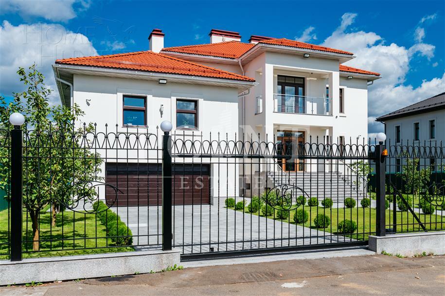 2-этажный коттедж 900 м² с отделкой