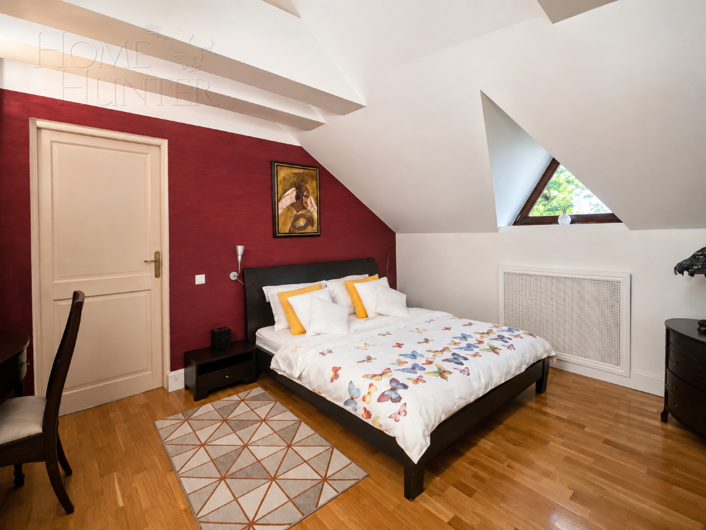 2-этажный коттедж 1 250 м² с отделкой