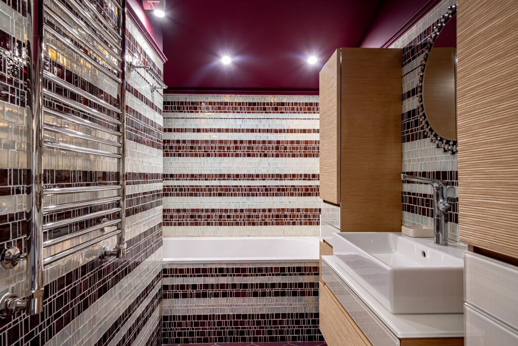 2-этажный коттедж 700 м² с отделкой