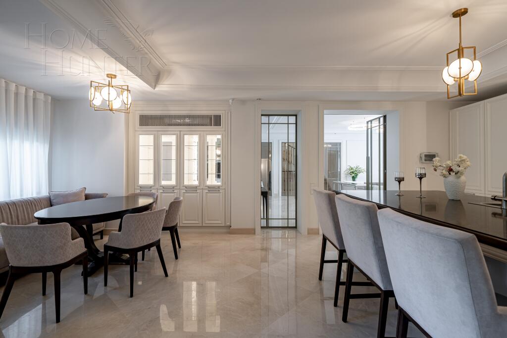 2-этажный коттедж 1 350 м² с отделкой