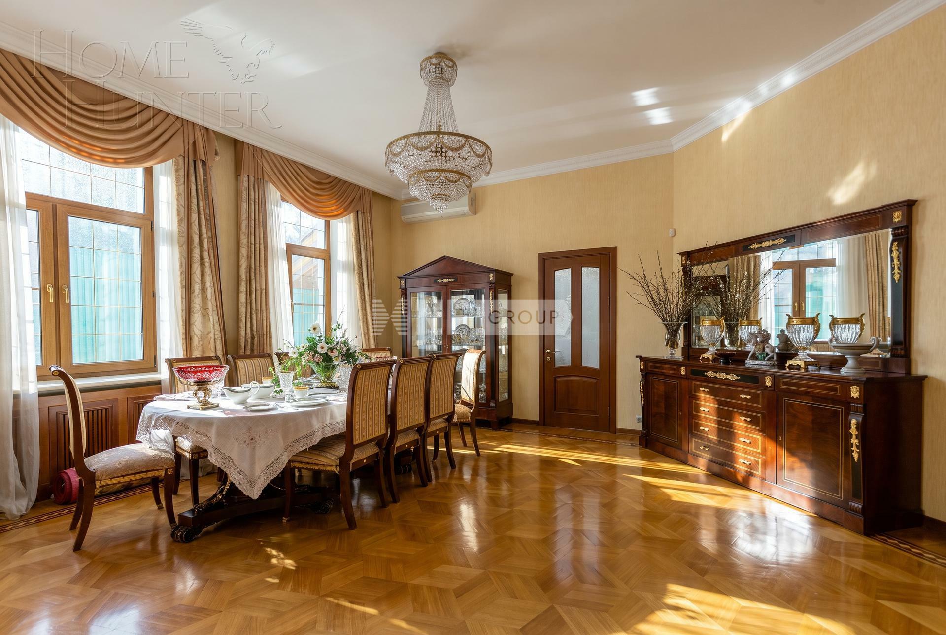 2-этажный коттедж 1 100 м² с отделкой
