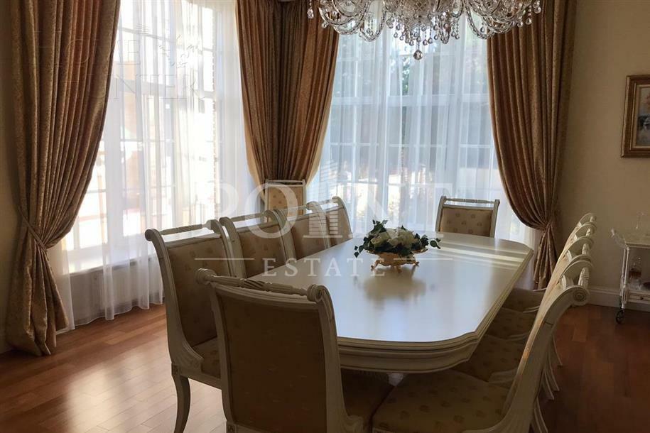 2-этажный коттедж 1 000 м² с отделкой