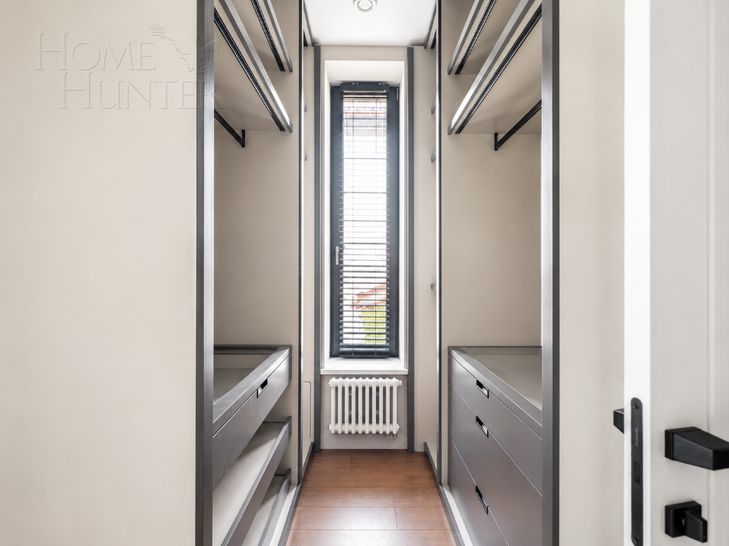 2-этажный коттедж 349.7 м² с отделкой
