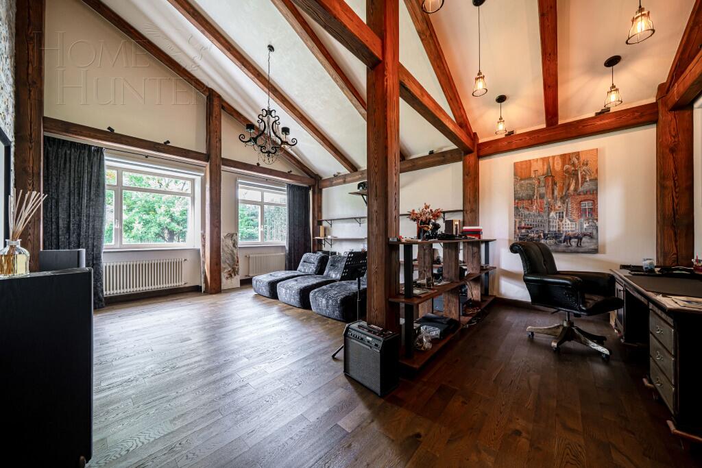 2-этажный коттедж 700 м² с отделкой