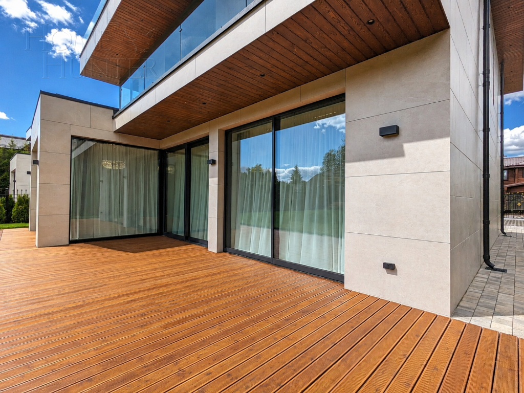 2-этажный коттедж 349.7 м² с отделкой
