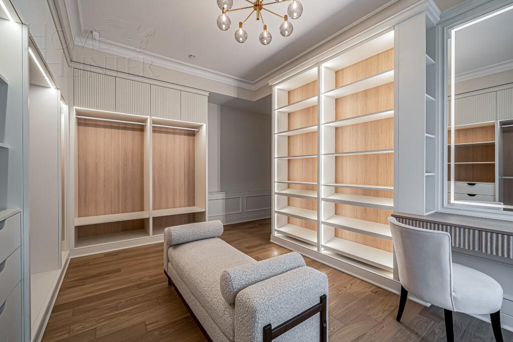 2-этажный коттедж 1 350 м² с отделкой