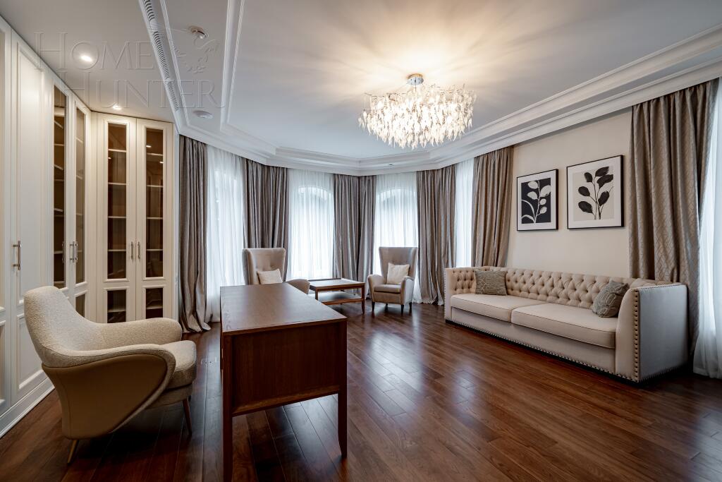 2-этажный коттедж 1 350 м² с отделкой
